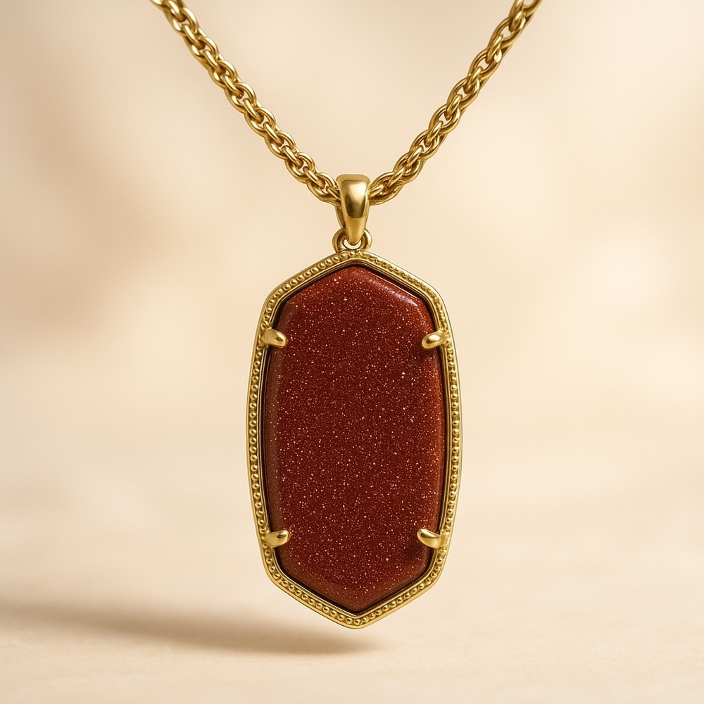 🦋NWT! - Kendra Scott Gold Necklace with Brown Pendant Shimmering accents
